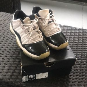 Air Jordan 11 RETRO LOW BG
